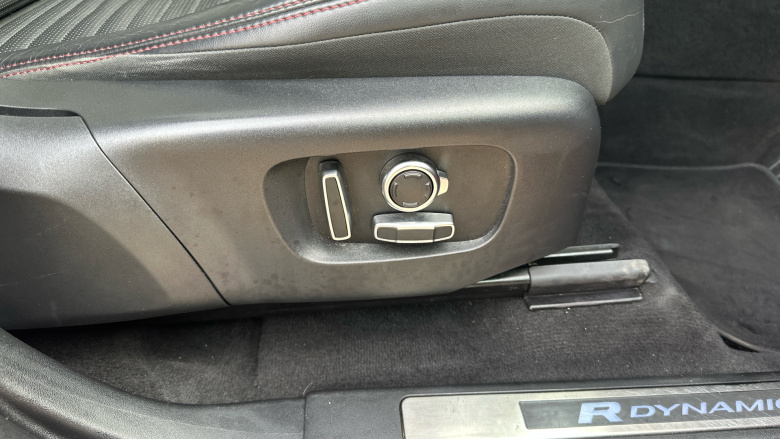 Land Rover Discovery Sport 1.5 P300e R-Dynamic HSE 5dr Auto [5 Seat] Station Wagon